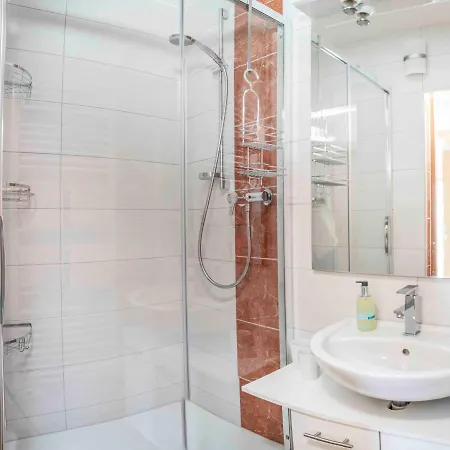 Pirchachhof 아파트 웬스